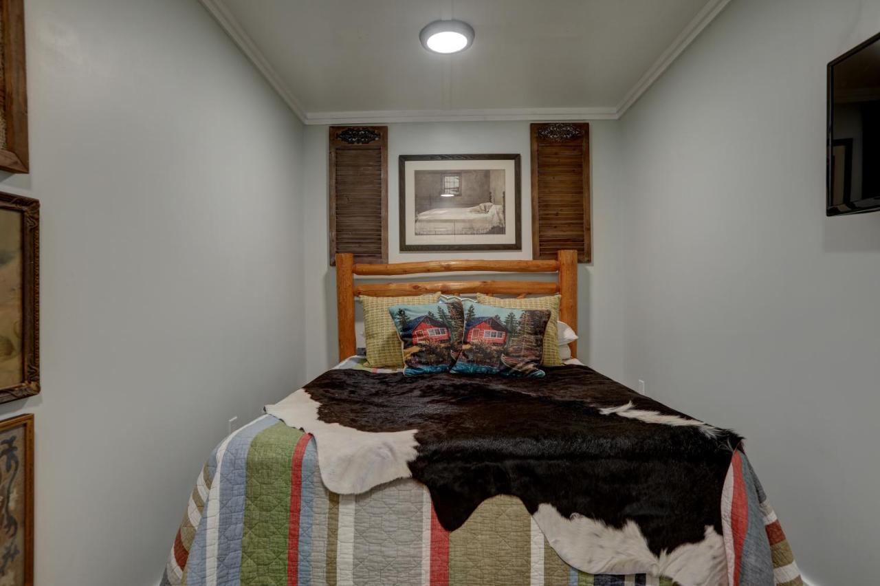 Odell'S Place Hood Extérieur photo
